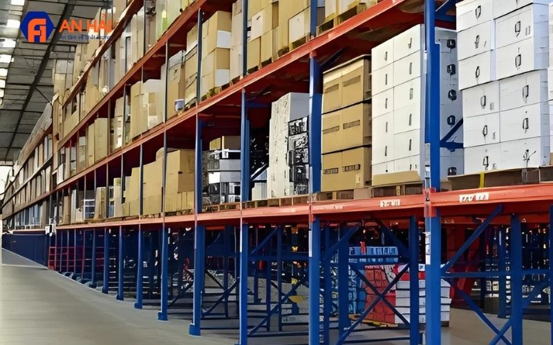 Ứng dụng thực tế của kệ kho Selective 