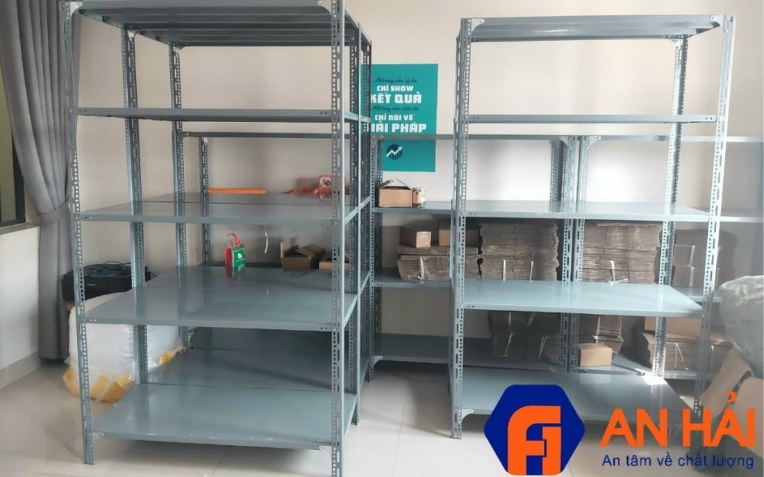 Vì sao nên chọn kệ sắt v lỗ ở Lâm Đồng từ Giá kệ An Hải?