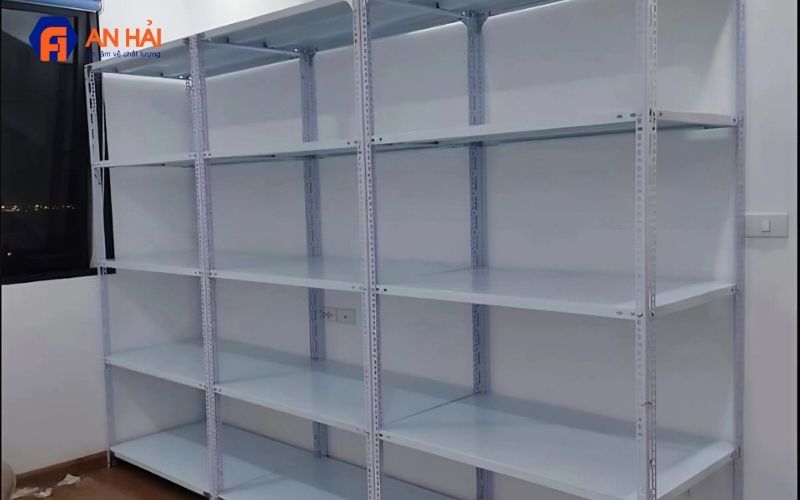 Giá kệ An Hải – Giải pháp kệ sắt v lỗ tối ưu tại Phan Rang