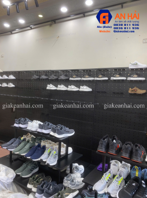Kệ trưng bày giày dép