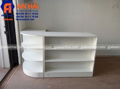 Bàn thu ngân gỗ 